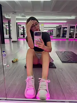 OriannaWolf online show from February 24, 2026, 1:03 am