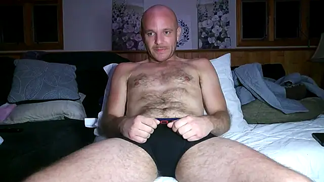 Snapshot of FrankieFuckMe chatting on March 15, 2026, 12:05 am FrankieFuckMe online show from March 15, 2026, 12:05 am