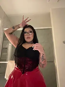 BaByDollxChloe online show from February 4, 2026, 11:20 pm