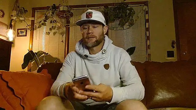 Snapshot of marcus_graves_13 chatting on January 11, 2026, 5:56 am marcus graves 13 online show from January 11, 2026, 5:56 am