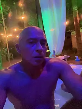 Snapshot of dogfrota chatting on February 6, 2026, 5:23 am dogfrota online show from February 6, 2026, 5:23 am