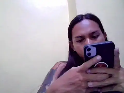 LOVELYMAYUMIE online show from April 11, 2026, 12:42 pm