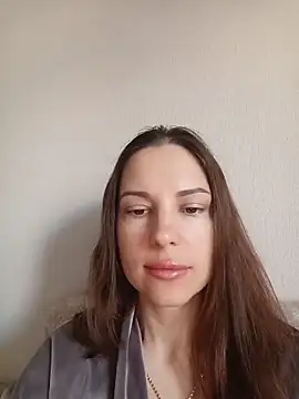She-Moon online show from May 19, 2026, 5:47 am