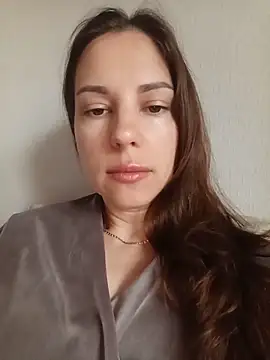 She-Moon online show from June 3, 2026, 5:54 am