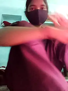 Snapshot of College--girl chatting on January 17, 2026, 10:53 am College--girl online show from January 17, 2026, 10:53 am