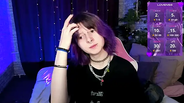 Ashley Veil online show from July 30, 2026, 8:52 pm
