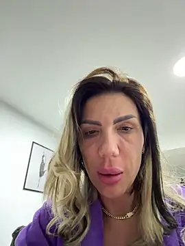 Missolevelvet online show from February 21, 2026, 10:44 pm