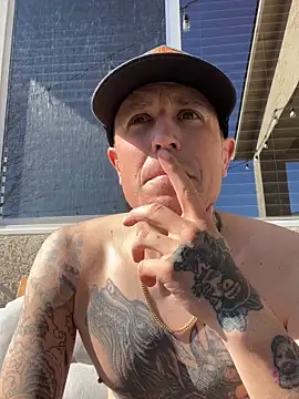 Snapshot of brngitdwn chatting on January 31, 2026, 7:23 pm brngitdwn online show from January 31, 2026, 7:23 pm