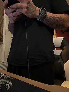 Snapshot of JoeyBlazy chatting on February 18, 2026, 4:19 am JoeyBlazy online show from February 18, 2026, 4:19 am