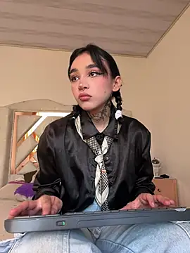 iriis online show from April 30, 2026, 8:04 pm