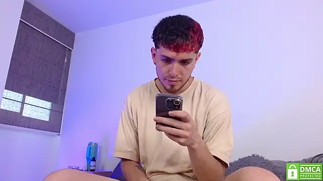 Snapshot of Noyrx chatting on February 15, 2026, 8:38 pm Noyrx online show from February 15, 2026, 8:38 pm