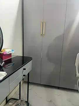 Llabi2k online show from March 1, 2026, 8:00 pm