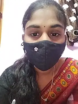Snapshot of Tamil_Hot_RoyalQueen chatting on April 24, 2026, 4:04 am Tamil Hot RoyalQueen online show from April 24, 2026, 4:04 am