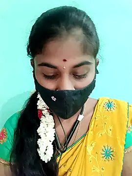 Snapshot of Tamil_Hot_RoyalQueen chatting on May 4, 2026, 3:41 pm Tamil Hot RoyalQueen online show from May 4, 2026, 3:41 pm