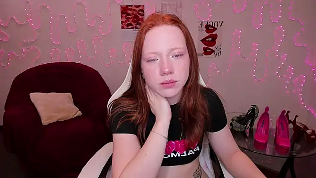 Snapshot of Katrys chatting on February 5, 2026, 12:15 am Katrys online show from February 5, 2026, 12:15 am