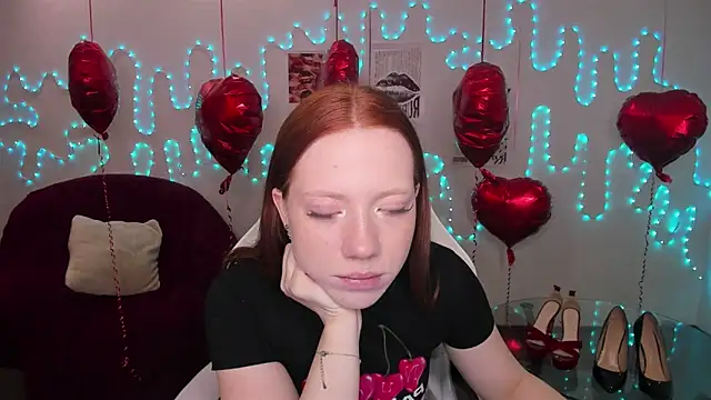 Snapshot of Katrys chatting on February 17, 2026, 12:29 am Katrys online show from February 17, 2026, 12:29 am