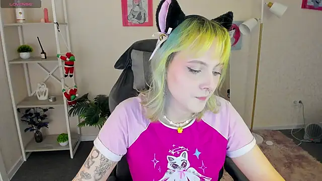 Snapshot of Roziett_Belle chatting on February 1, 2026, 9:19 am Roziett Belle online show from February 1, 2026, 9:19 am