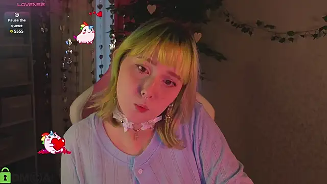 Snapshot of Roziett_Belle chatting on February 17, 2026, 9:06 am Roziett Belle online show from February 17, 2026, 9:06 am