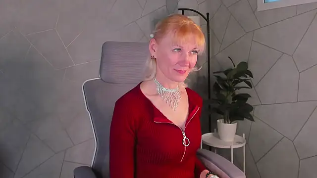 Julie Lucas online show from March 27, 2026, 1:00 am