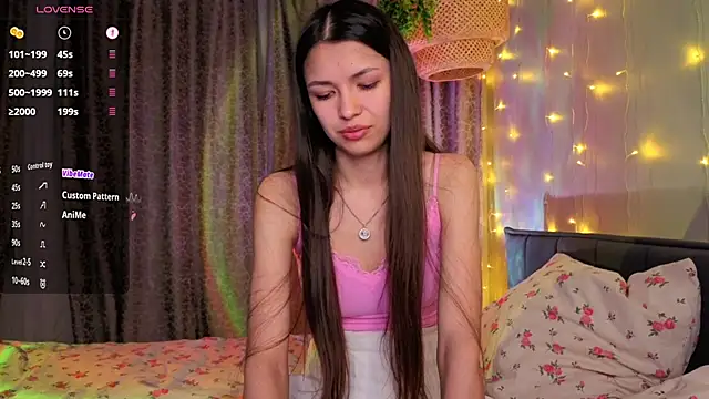 NeliaBermea online show from April 6, 2026, 7:15 pm