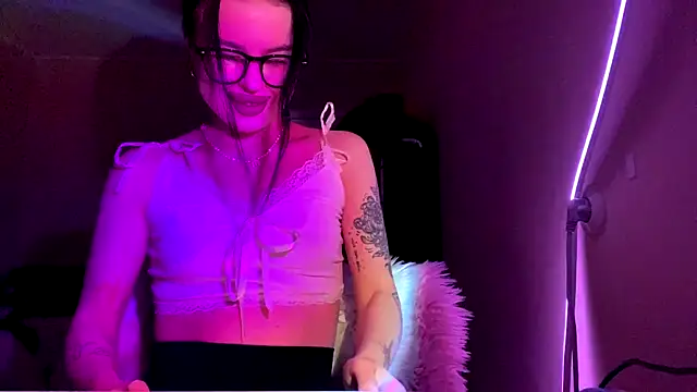 AkilahMilke online show from January 14, 2026, 7:52 pm