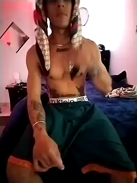 Santiagoo091 online show from January 12, 2026, 6:35 pm