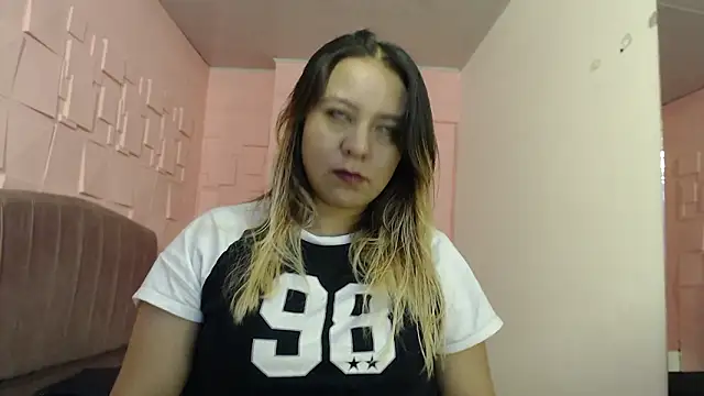 Snapshot of sami_1_8 chatting on January 15, 2026, 4:17 am sami 1 8 online show from January 15, 2026, 4:17 am