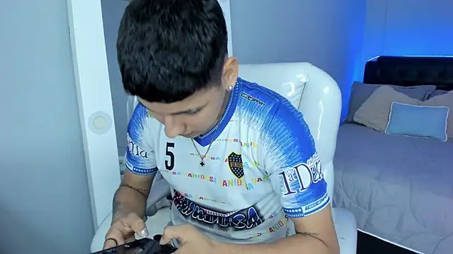 Liam9  online show from February 10, 2026, 11:58 am