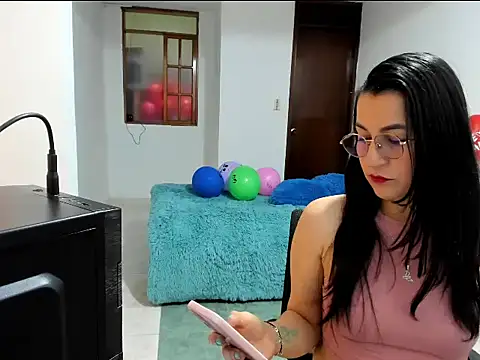 Snapshot of talia_mystic chatting on February 20, 2026, 12:49 pm talia mystic online show from February 20, 2026, 12:49 pm