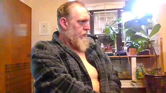 Snapshot of Moeblick chatting on February 5, 2026, 12:21 pm Moeblick online show from February 5, 2026, 12:21 pm