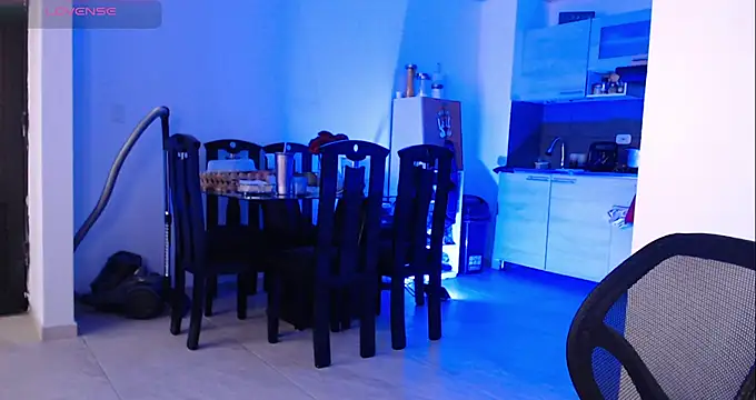 Snapshot of Pretty__Milf chatting on February 19, 2026, 1:18 pm Pretty Milf online show from February 19, 2026, 1:18 pm