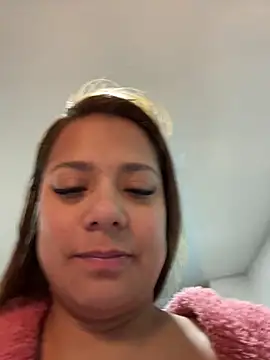 Pretty  Milf online show from April 24, 2026, 9:45 am