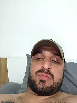 Mertozer01 online show from March 19, 2026, 1:31 am