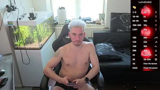 Rayzel White online show from March 22, 2026, 2:20 pm