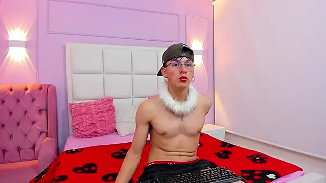 Alexander Collinss online show from February 17, 2026, 3:47 am