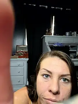 tastemecaroline online show from February 14, 2026, 2:58 pm