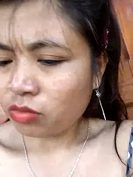 miumiu sexy2x online show from April 6, 2026, 3:04 am