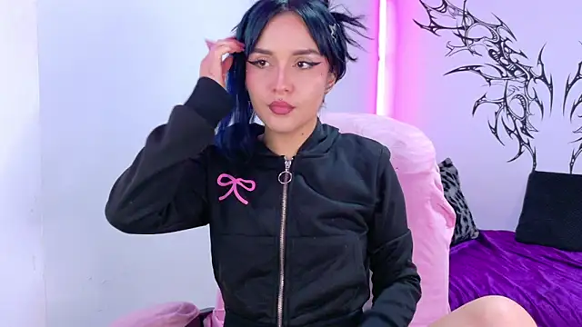 dollmeow online show from February 15, 2026, 7:51 am