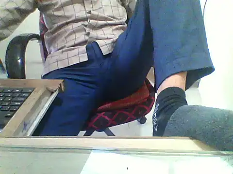 Snapshot of dream_king_1985 chatting on February 18, 2026, 5:47 am dream king 1985 online show from February 18, 2026, 5:47 am