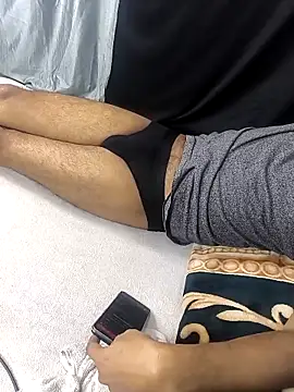 Snapshot of Babu1988UP chatting on February 1, 2026, 11:42 am Babu1988UP online show from February 1, 2026, 11:42 am