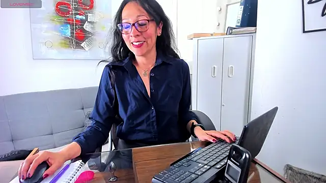 loretta fraser online show from May 28, 2026, 1:08 pm