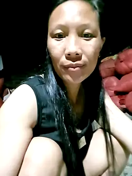 Diana-02 online show from April 17, 2026, 10:35 pm