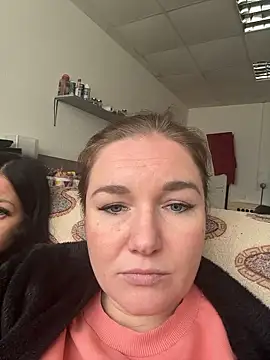  Mila Love online show from January 15, 2026, 4:28 am