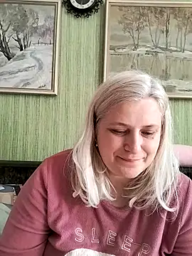 NyushaLollipop online show from April 4, 2026, 7:28 am