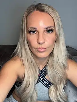 JulieSol online show from January 17, 2026, 8:52 am