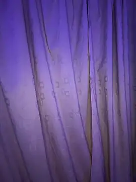 Snapshot of Nyxx_Velariia chatting on June 11, 2026, 4:21 am Nyxx Velariia online show from June 11, 2026, 4:21 am