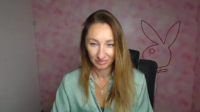 Diana Sweeet  online show from March 23, 2026, 6:17 am