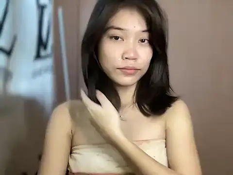 Snapshot of lovely_amara19 chatting on February 14, 2026, 6:43 am lovely amara19 online show from February 14, 2026, 6:43 am