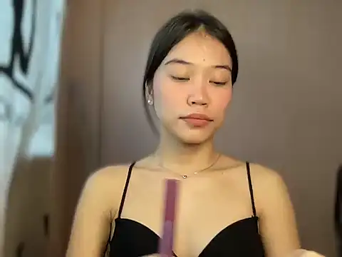 Snapshot of lovely_amara19 chatting on February 27, 2026, 5:51 am lovely amara19 online show from February 27, 2026, 5:51 am