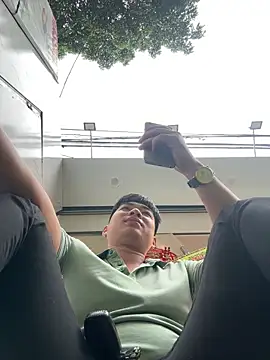 Snapshot of nmducnb chatting on February 24, 2026, 6:44 am nmducnb online show from February 24, 2026, 6:44 am